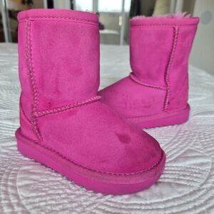 GUC UGG Classic II Boots Hot Pink Raspberry Sorbet Sz 7
